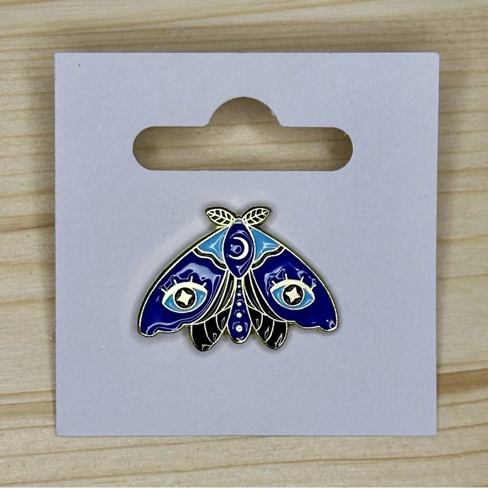 Moth Enamel Pin - Picture 2 of 2